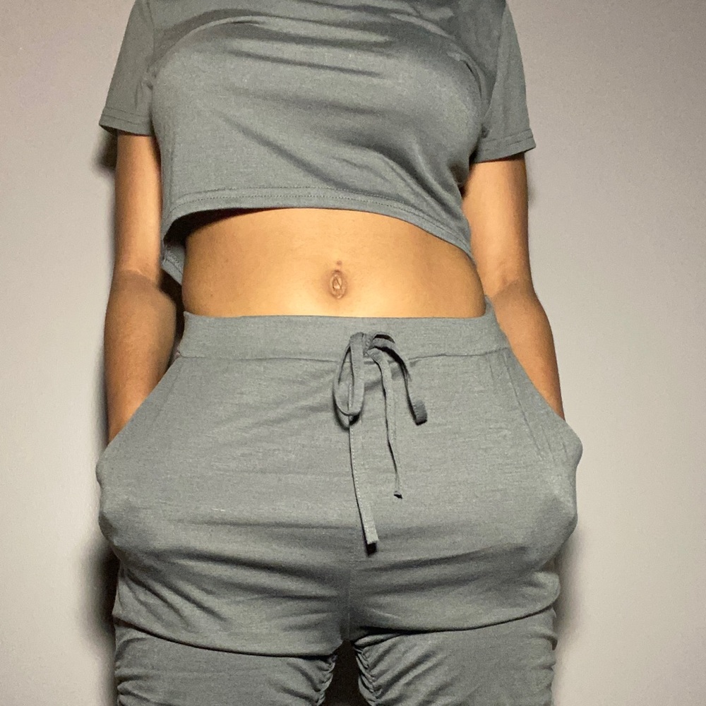 TWO PIECE STACKED JOGGER OUTFIT